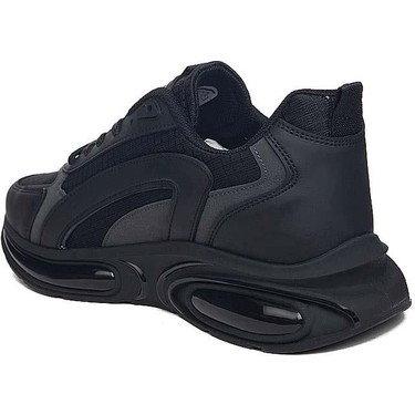Puma Carina Street